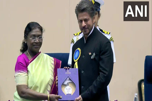 Shah Rukh Khan honoured with National Film Award for Best Actor, his first in three-decade-long career