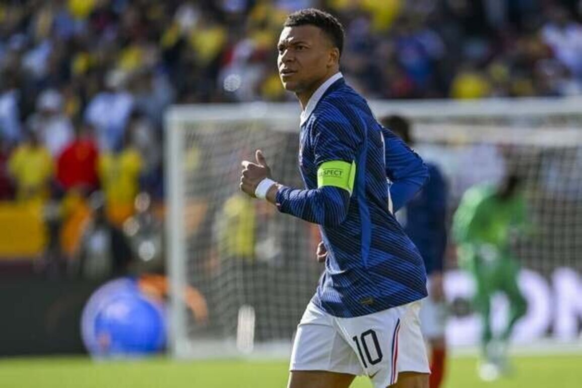 Spain, France open as World Cup favorites; USMNT popular longshot