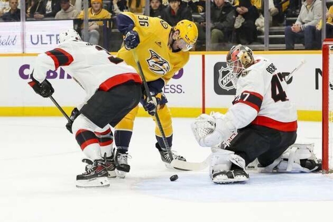 Steven Stamkos' hat trick helps Predators rally to beat Senators