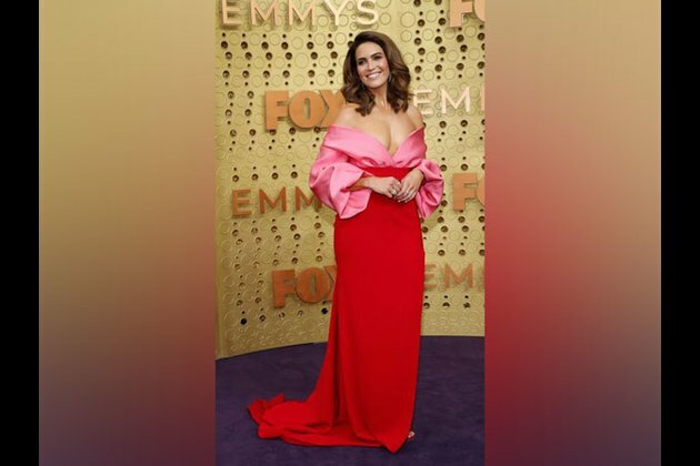 Mandy Moore flaunts her extravagant outfit at Emmy Awards