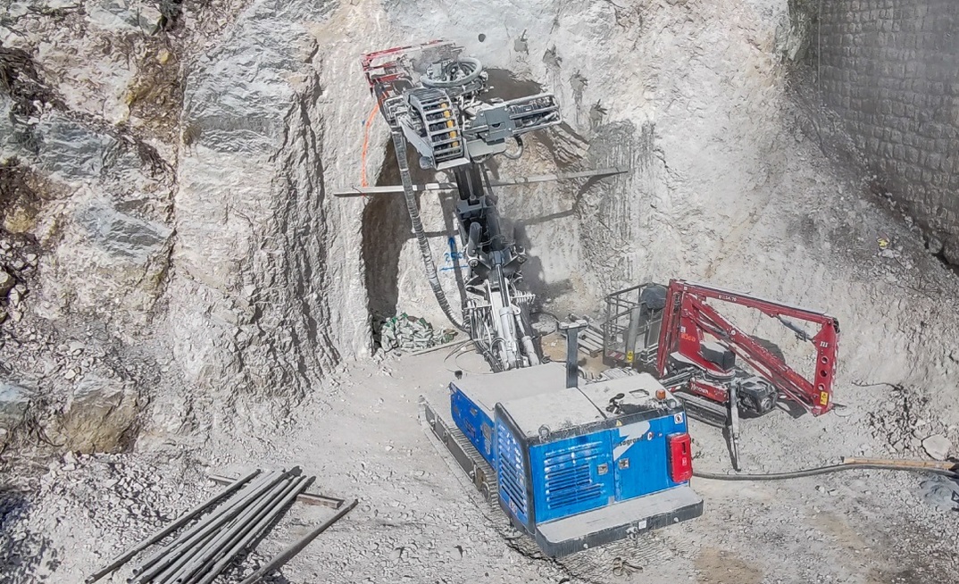 A Casagrande C6T XP-2 rig is being used to drill a tunnel that will form part of a cycle route alongside Lake Garda, Italy