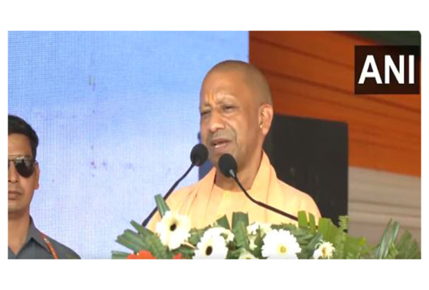 "Will provide Rs 1 lakh financial assistance to all brides under Mukhyamantri Samoohik Vivah Yojana": CM Yogi