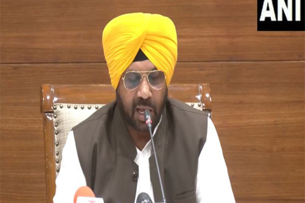 Punjab Minister Harbhajan Singh ETO makes surprise visit to PWD offices in Mohali