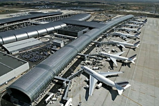 French air traffic controllers' walkout disrupts early summer season travel