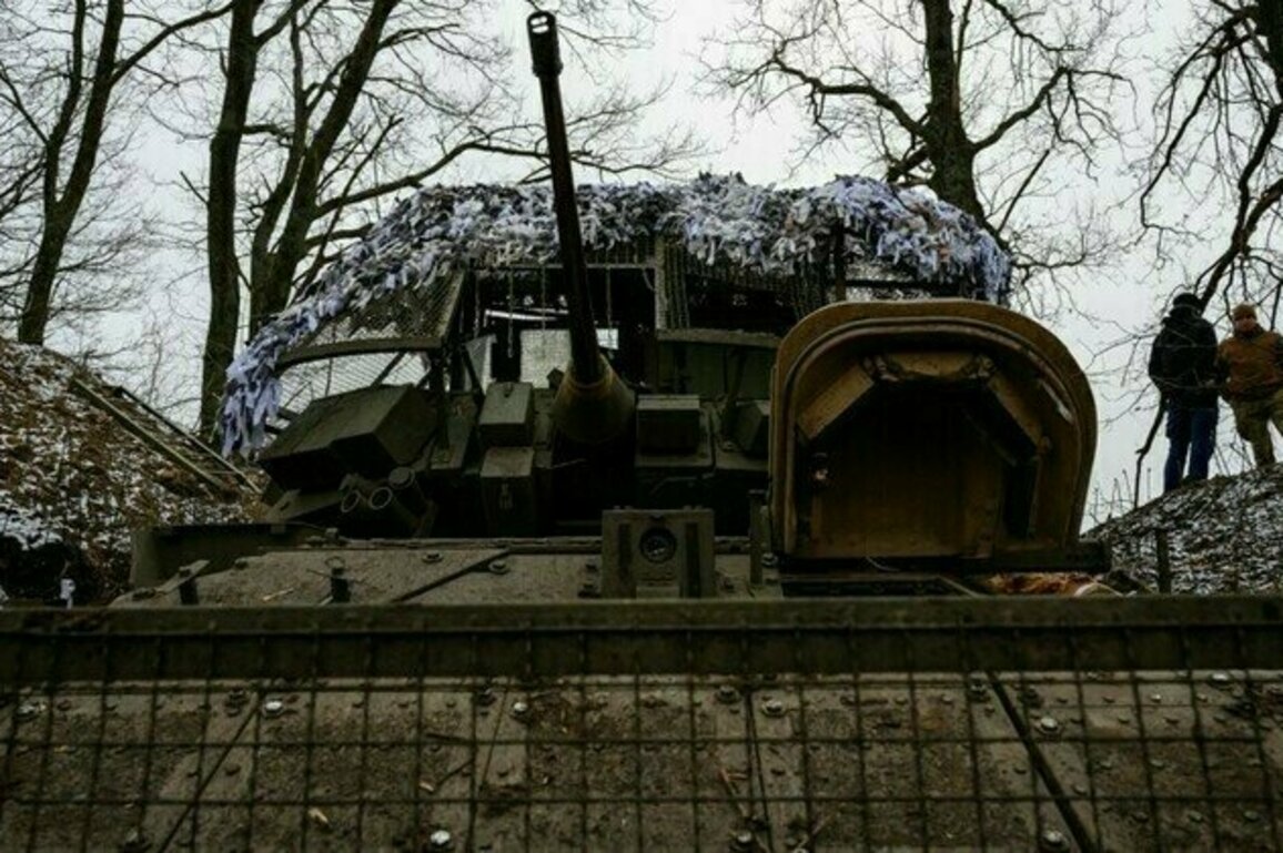 US halts all military aid to Ukraine  media
