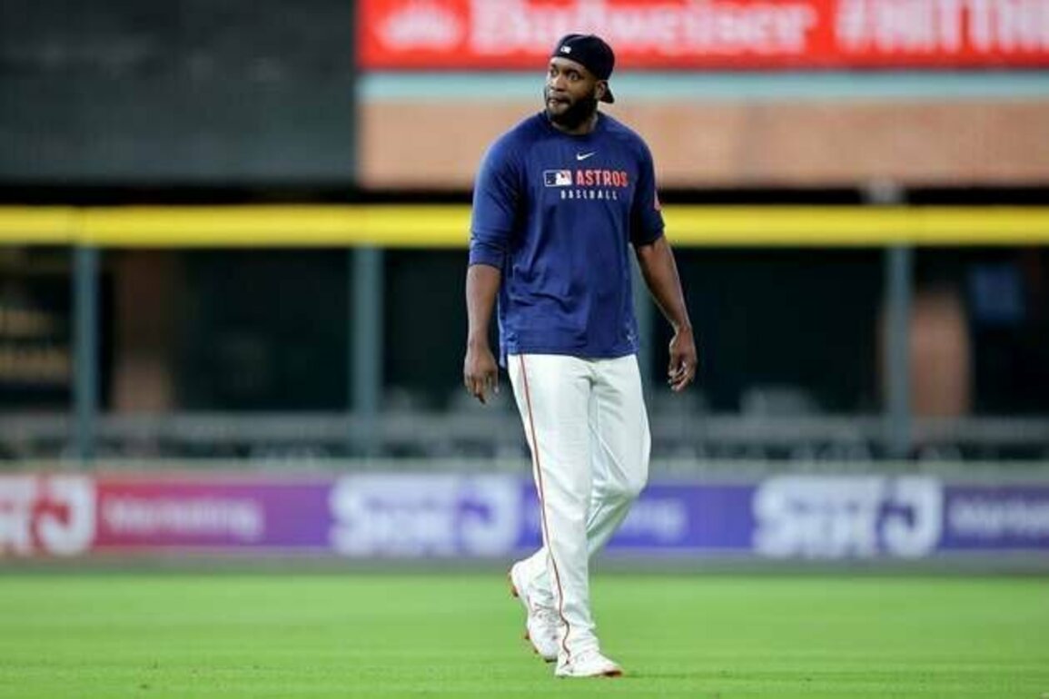 Astros reinstate slugger Yordan Alvarez from 60-day IL