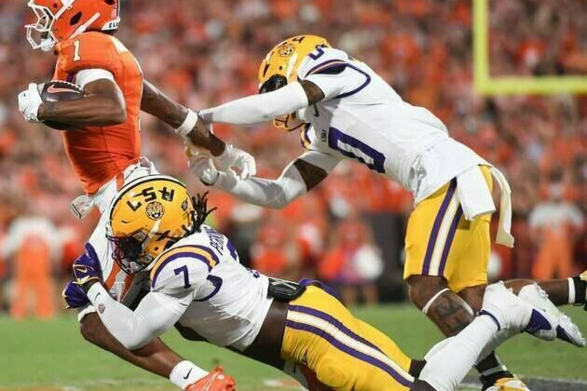 Garrett Nussmeier's TD pass rallies No. 9 LSU past No. 4 Clemson