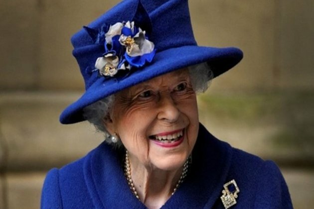 Queen Elizabeth to skip opening of Parliament amid mobility problems