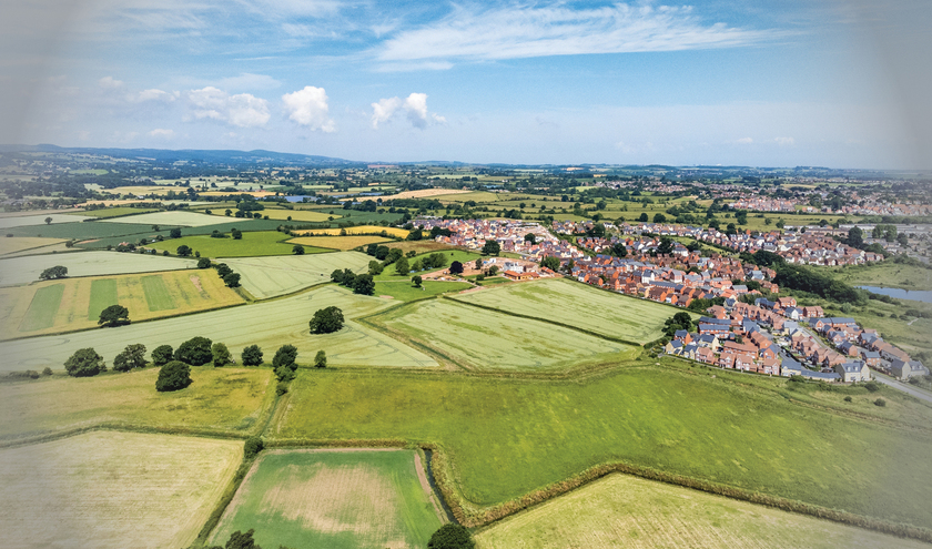 Green Belt land  © Ian Luck/shutterstock.com