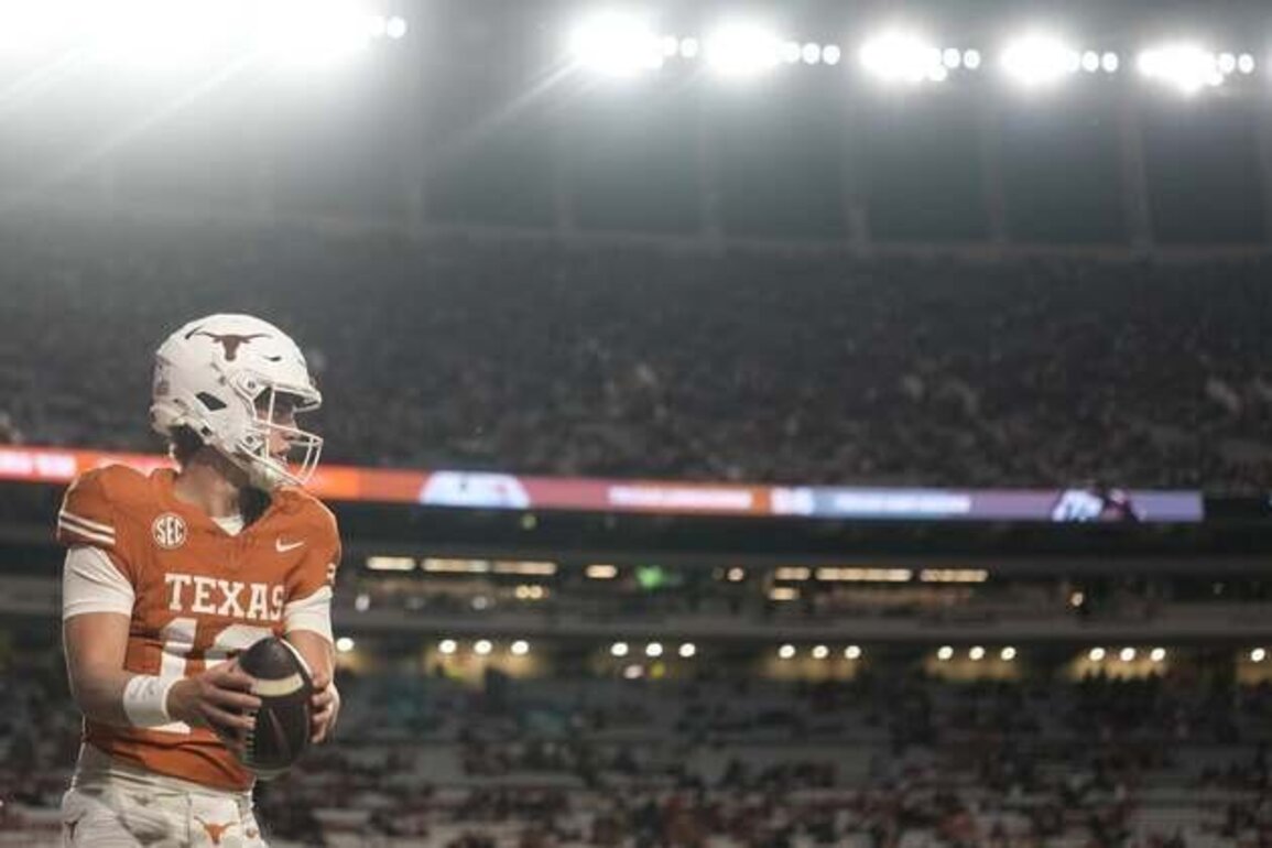 Steeped in drama, Michigan, Texas get back to football in Citrus Bowl