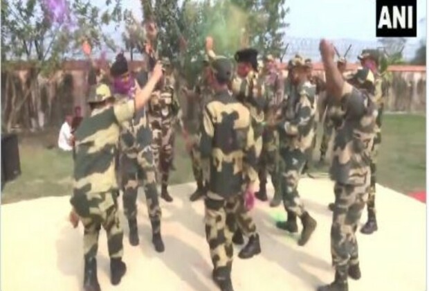 BSF troops celebrate Holi at India-Bangladesh border in Bengal's Darjeeling