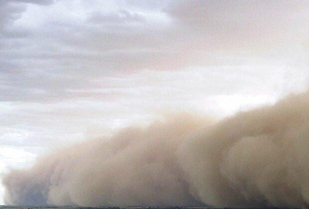 Massive dust storm engulf Australian town