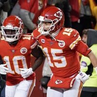 Report: Chiefs monitoring Tyreek Hill's ACL recovery