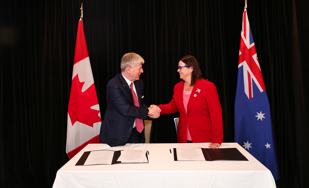 Canada's Tim Hodgson and Australia's Madeleine King.