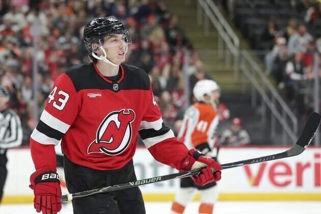 Devils' Luke Hughes to undergo procedure, shut down for season