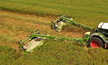  Krone's new ECTC mowing linkage can handle two rear and one front mowing deck. Image courtesy Krone.