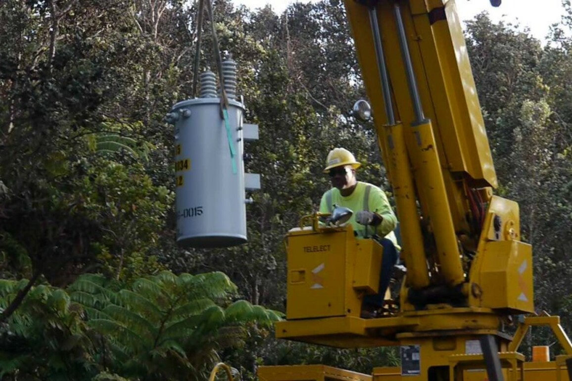 New toll-free number to report electricity outages on Hawaii Island