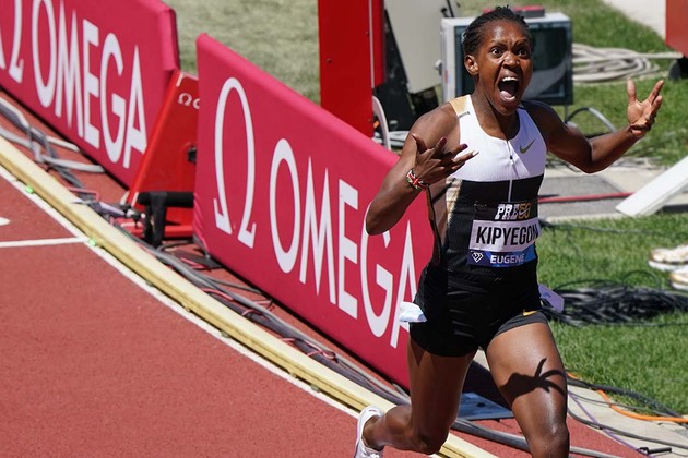 Would Pre be proud&quest; Kenyan women set stunning world records in the 1500, 5000