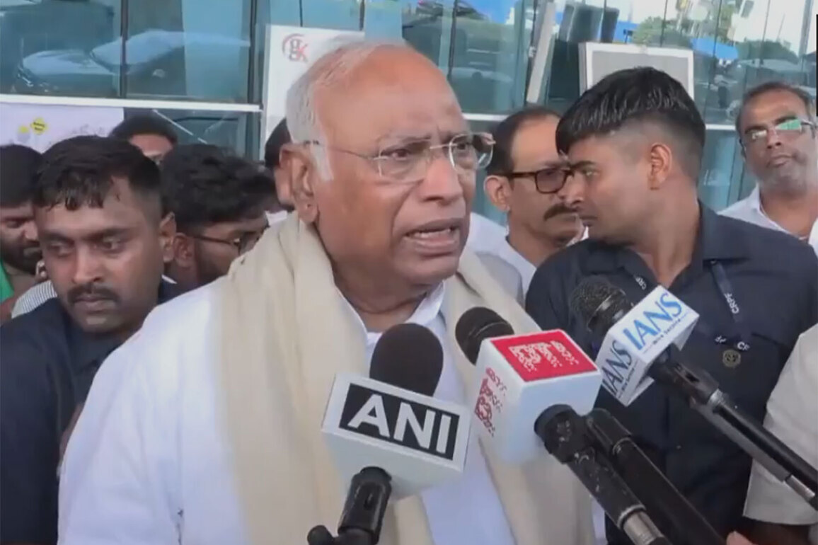 "Prime Minister is dreaming, we are not": Mallikarjun Kharge exudes confidence in Congress' victory in Puducherry