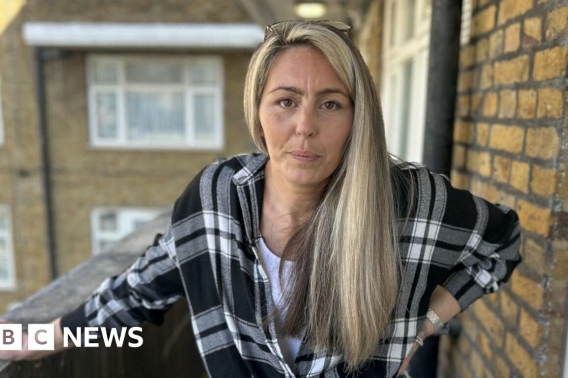 Tenants enlist health professionals in Peabody mouldy homes fight