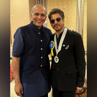 "What a journey we have had...": Shah Rukh Khan's 'Swades' director Ashutosh Gowariker shares a special message