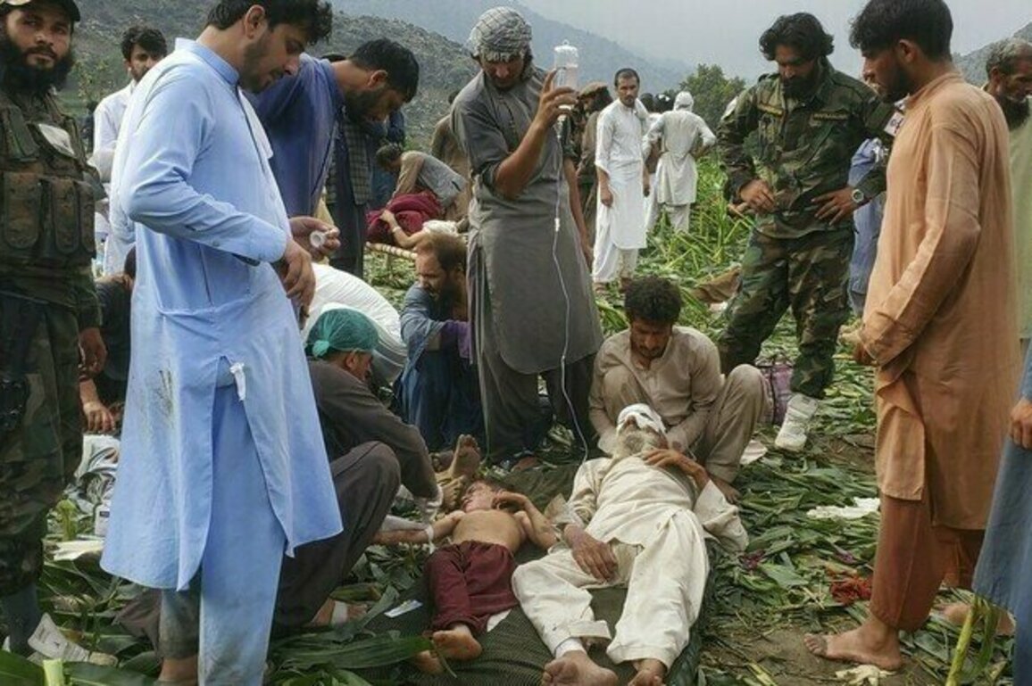 Hundreds killed in Afghanistan earthquake