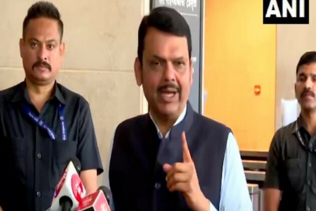 Fadnavis directs Maharashtra cyber cell to contact Wikipedia over "objectionable" content against Sambhaji Maharaj