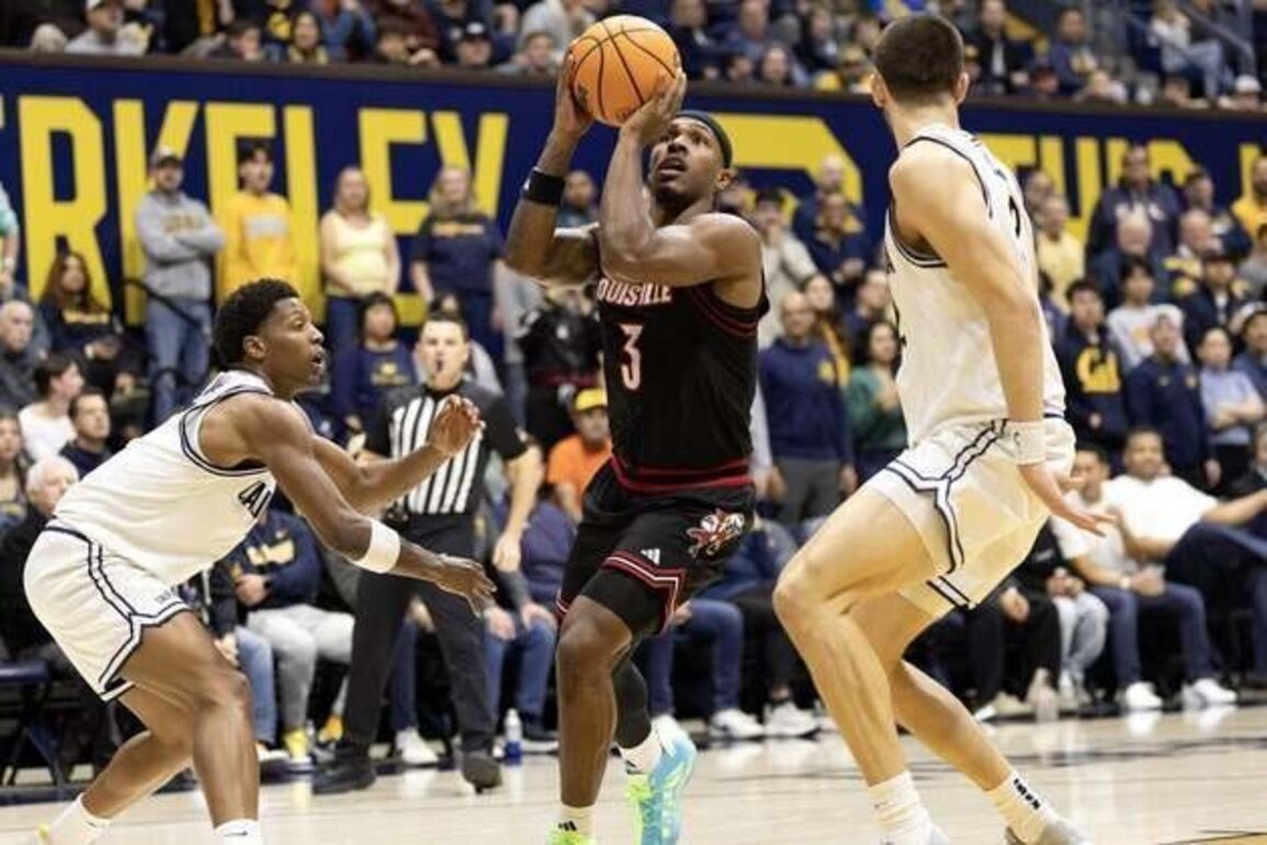 Ryan Conwell nets 26 as No. 16 Louisville rolls over Cal