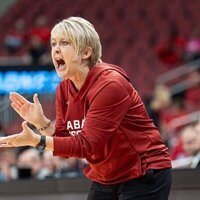 Alabama coach Kristy Curry leaves for South Florida post