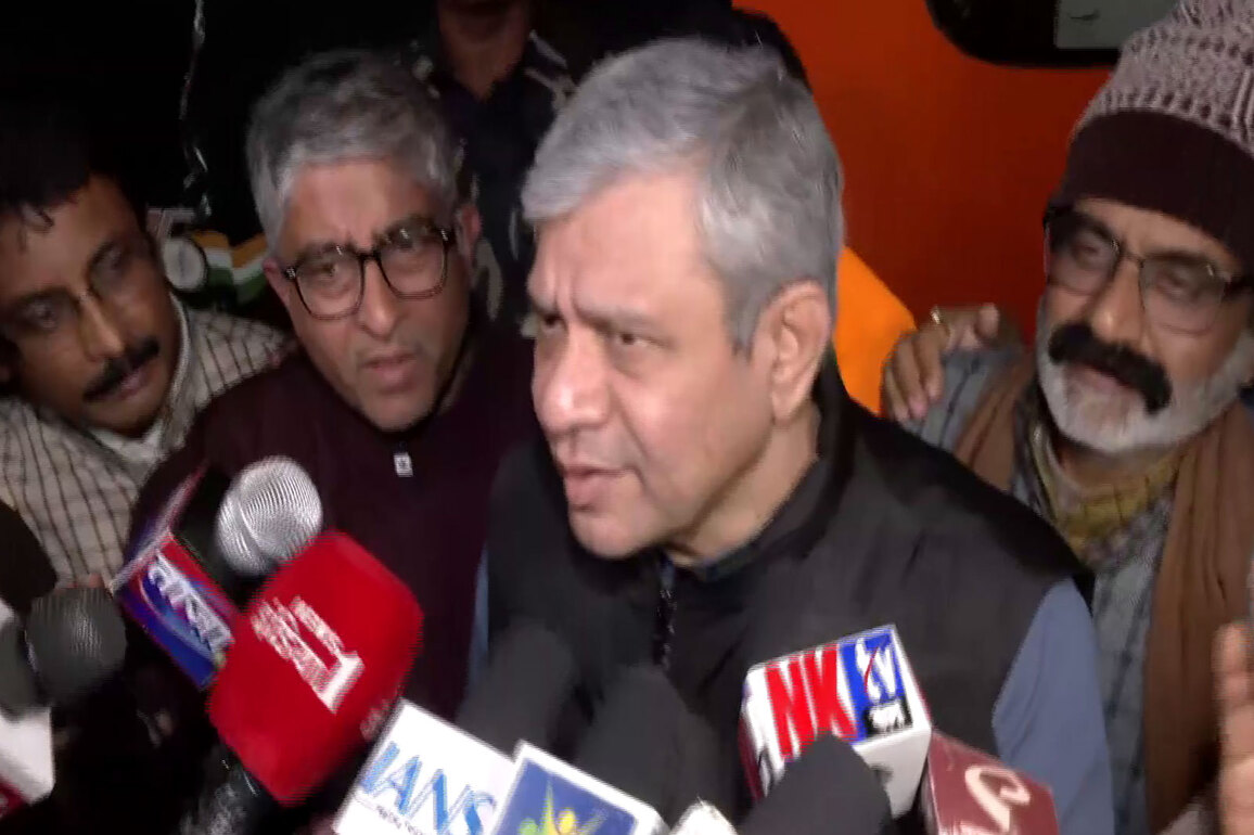 PM Modi has always considered railway development in West Bengal: Ashwini Vaishnaw