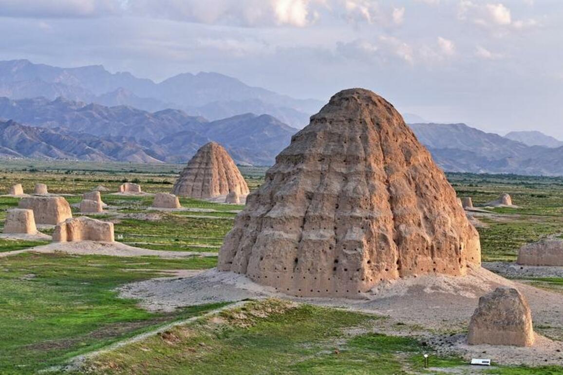 60"FlyOverChina | Explore China's newest UNESCO heritage site Xixia Imperial Tombs