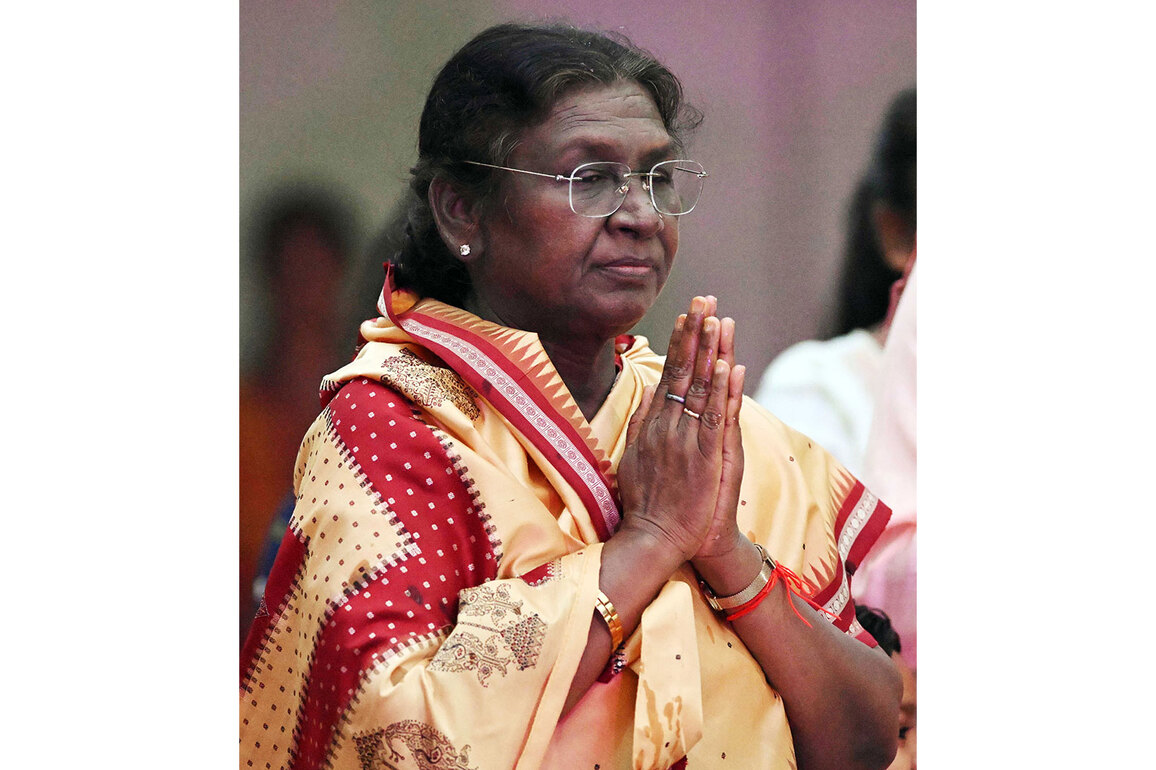 President Murmu pays humble tribute to soldiers who protected people during 26/11 attacks; reiterates resolve for combating terrorism