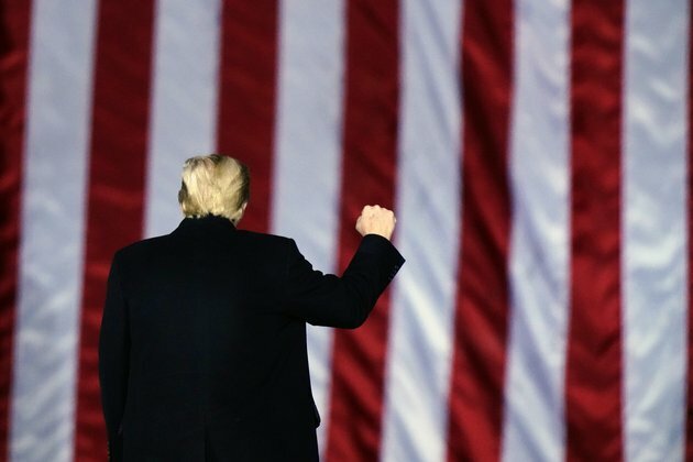Trump&#039;s Twitter feed shows &#039;arc of the hero,&#039; from savior to showdown