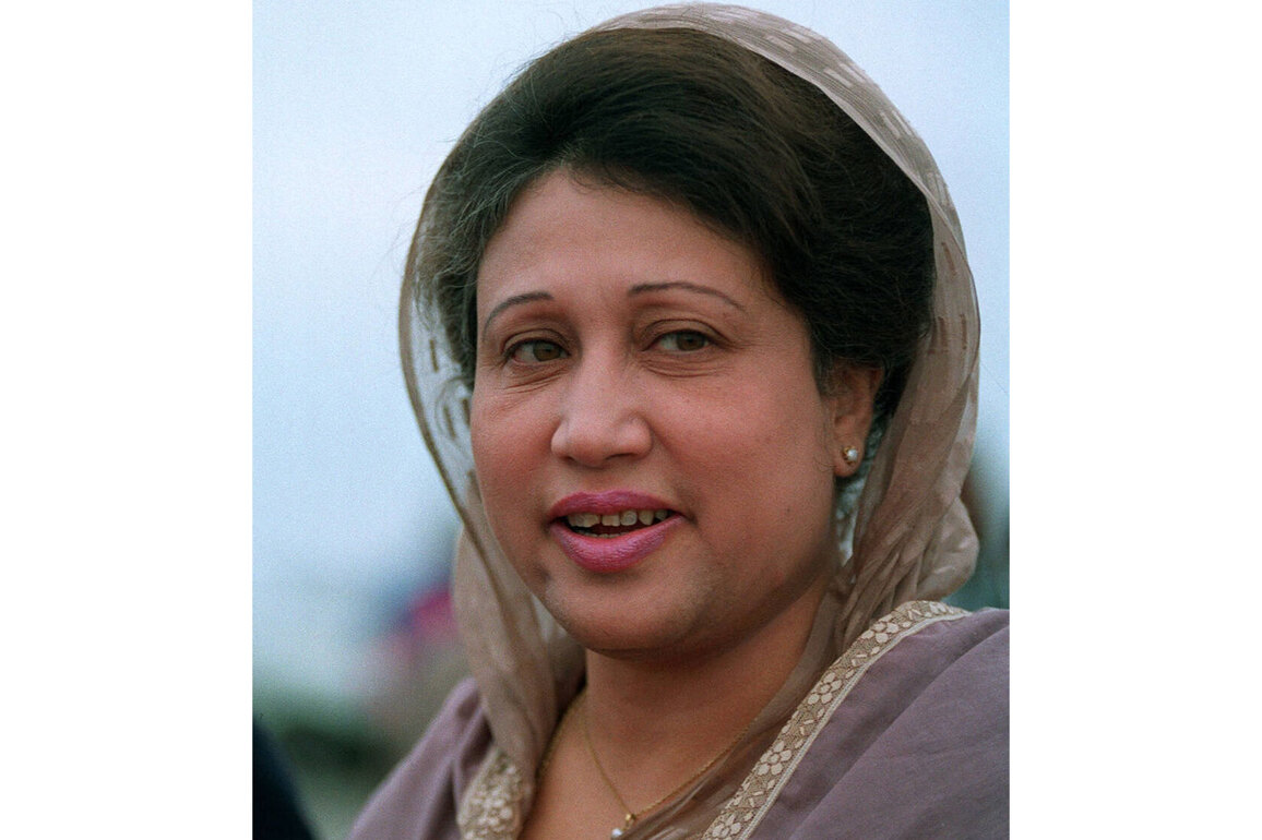 Tarique Rahman pays emotional tribute to mother Khaleda Zia, calls her "mother of democracy"