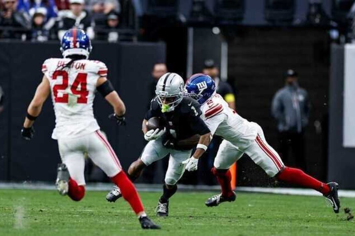 Game Recap: Raiders unable to keep pace in lopsided loss to Giants