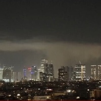 Iran fights back after Israeli attacks, explosions heard in Tel Aviv