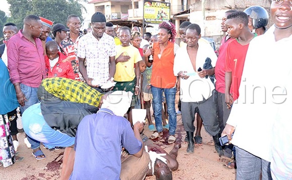 Abadduukirize nga bataasa obulamu bw’omuvubuka ono. Abadduukirize nga bataasa obulamu bw’omuvubuka ono.