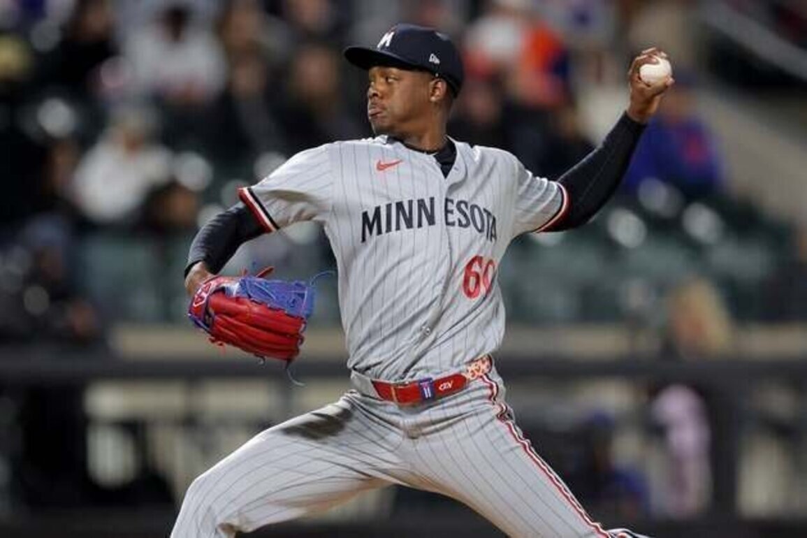 Twins recall LHP Kendry Rojas, option LHP Kody Funderburk