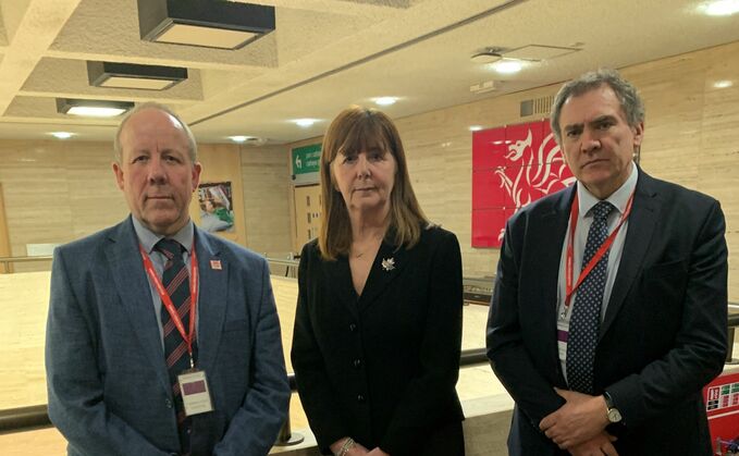 Crisis talks were held between FUW president Ian Rickman, Rural Affairs Minister Lesley Griffiths and NFU president Aled Jones