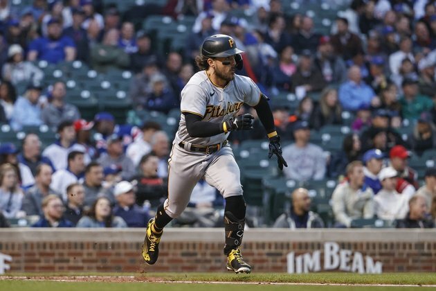 Jack Suwinski's homer propels Pirates past Cubs