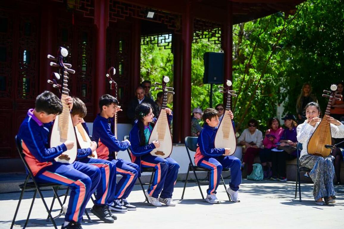 "Spring Fair" in Malta features Chinese culture, marks World Tai Chi Day