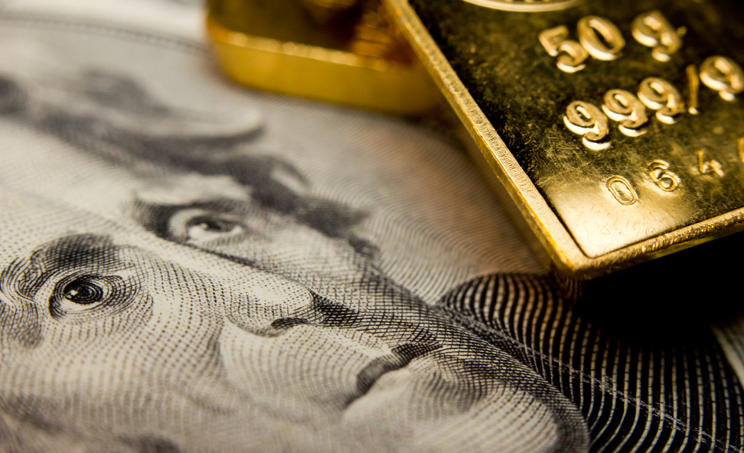 Gold rises and falls with rate cut