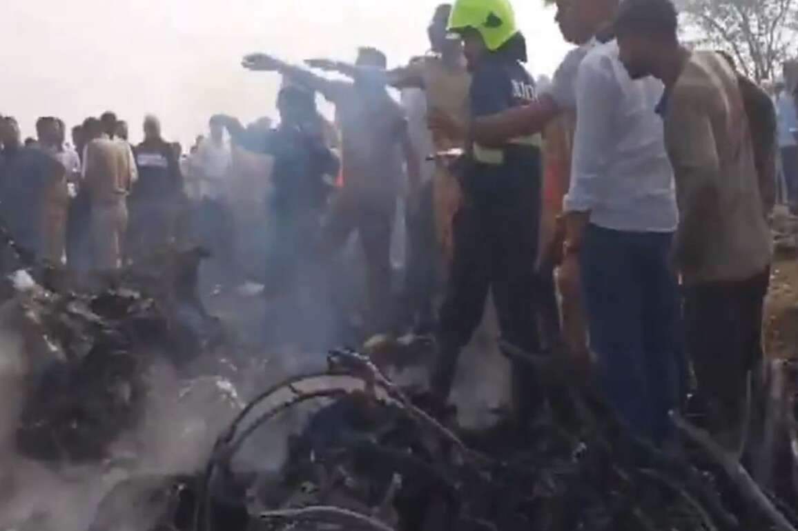 "Unfortunate, huge loss": Union Minister Nitin Gadkari condoles death of Ajit Pawar in plane crash