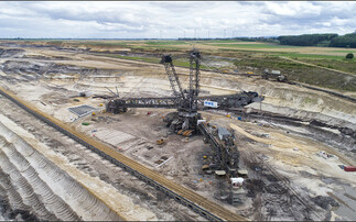 An opencast mine operated by RWE in North Rhine-Westphalia | Credit: Bert Kaufmann, Flickr