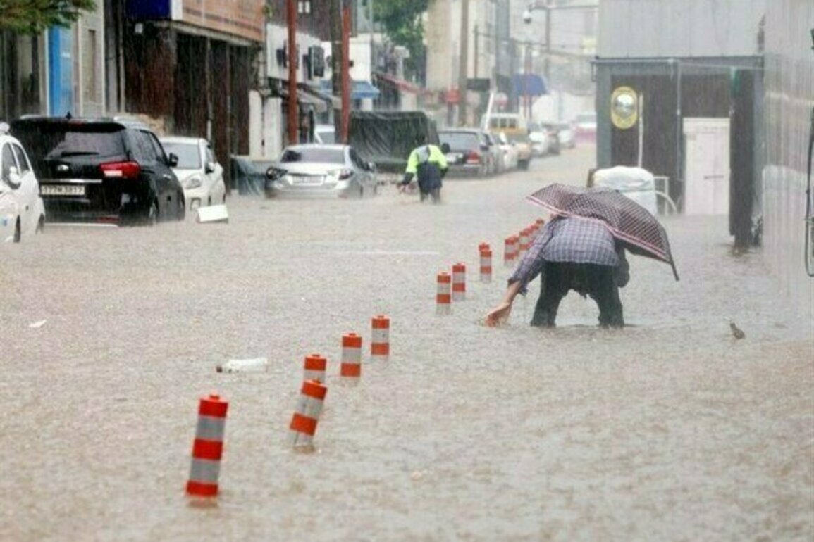 South Korea Lashed by Heavy Rain, Two Dead, over 1,000 Evacuated