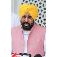 Punjab: CM Mann visits Fortis Hospital in Mohali to check on singer Rajvir Jawanda