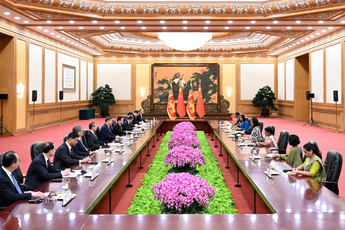 CHINA-BEIJING-XI JINPING-SRI LANKAN PM-MEETING (CN)