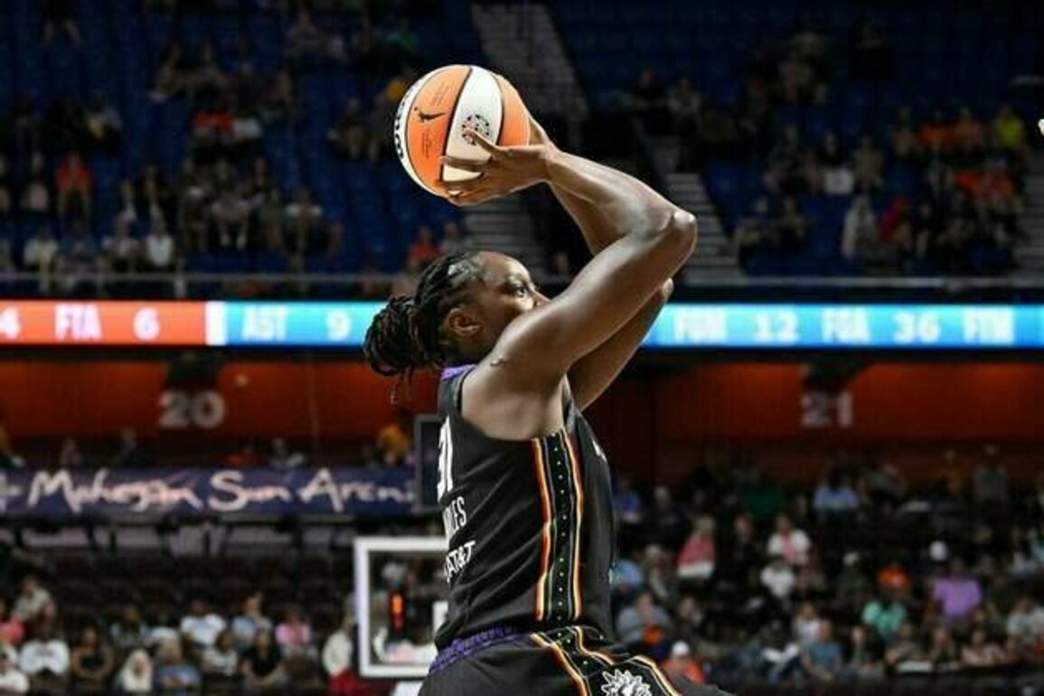 Sun look to build momentum vs. depleted Fever
