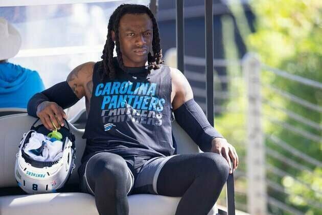 Panthers CB Jaycee Horn sustains minor hand injury in car accident