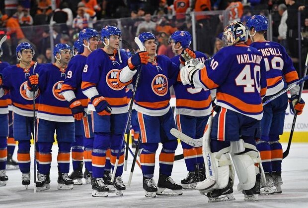 Islanders keeping guard up vs. Blackhawks